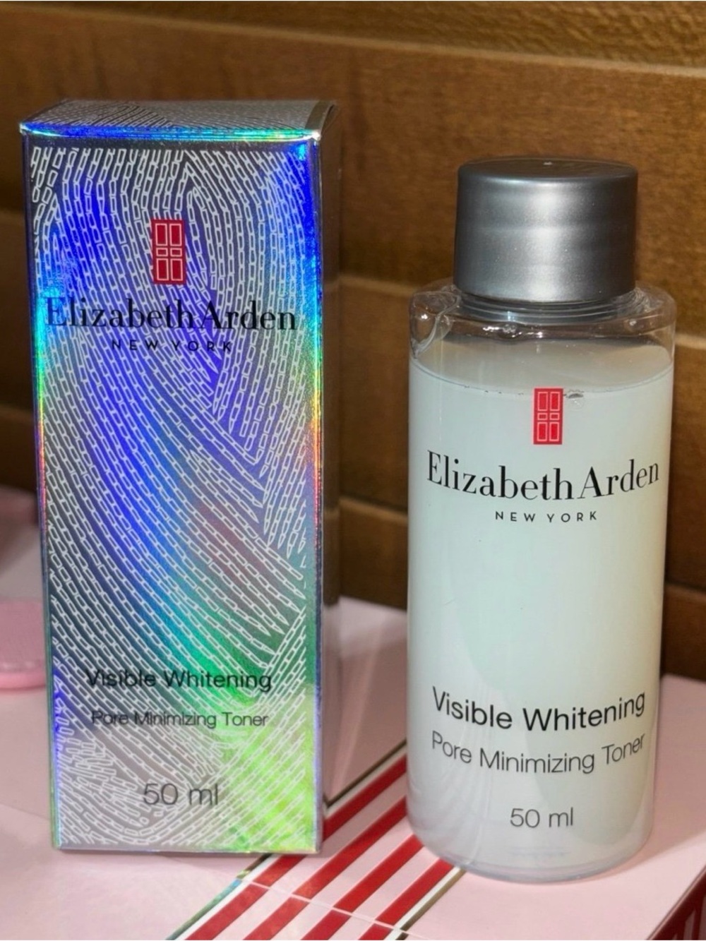 Elizabeth Arden Visible Whitening Pore Minimizing Toner